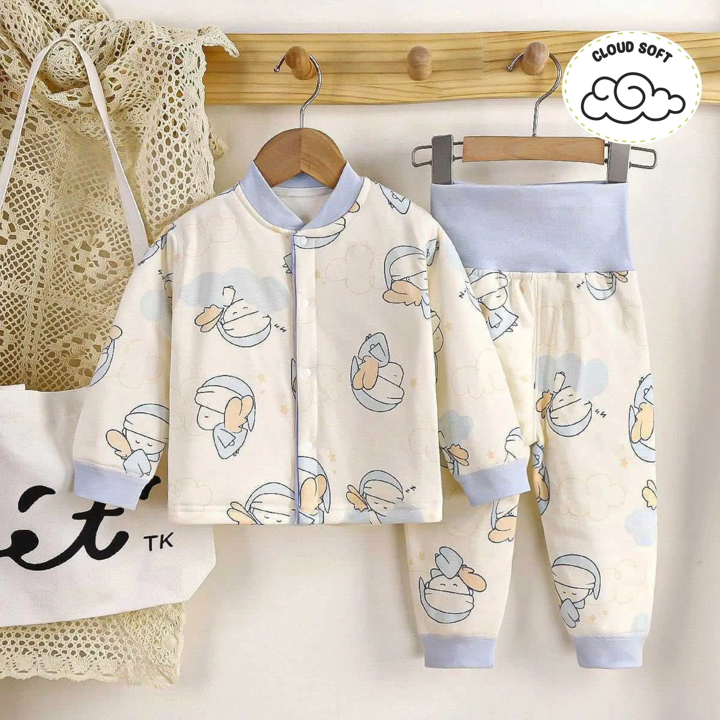 alt="ComfyCuddle Sleep Wear"/>