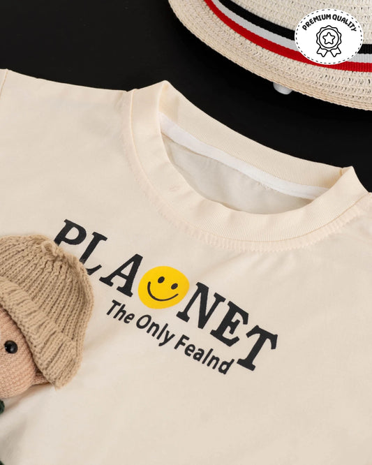 Kids dress for boys: comfortable beige shorts with an owl-printed short-sleeve shirt. Boys dress, boys new dress